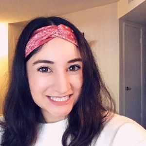 Meet your Posher, Azucena